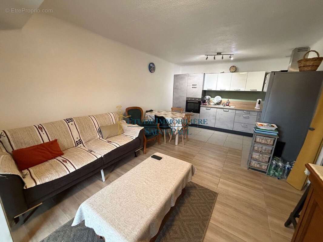 Appartement à PAULHAN