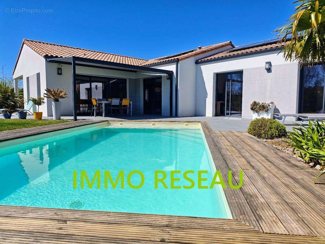 Maison à LE FENOUILLER