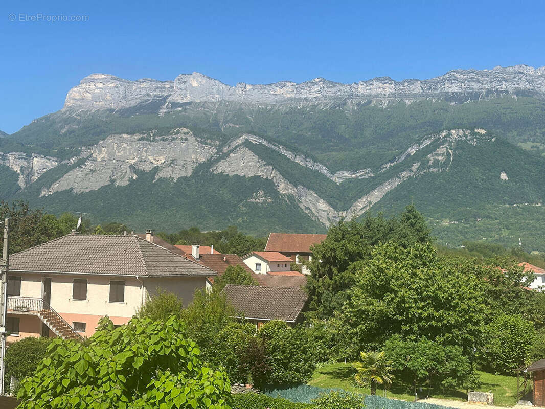 Appartement à TENCIN