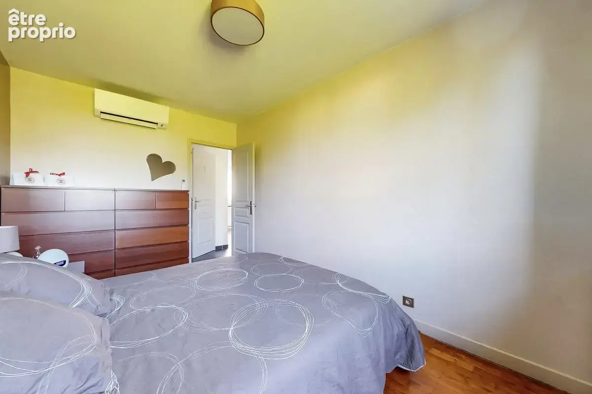 T3 clé en main de 60 m² avec garage, cave et parc privé à BRON - photo 7