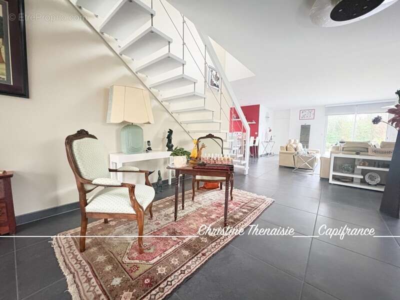 Maison contemporaine Beaux volumes - 5 chambres - Pergola - Garage SAINT GILLES CROIX DE VIE (85) - photo 27
