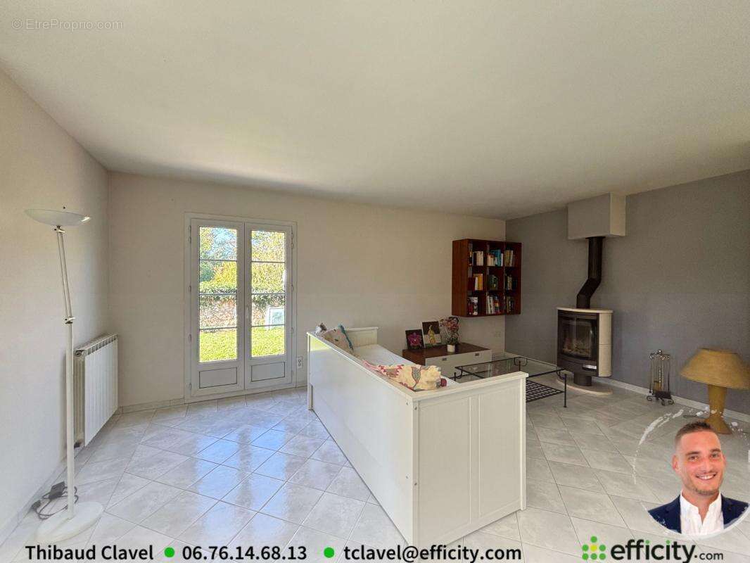 Maison à SAINT-YRIEIX-SUR-CHARENTE