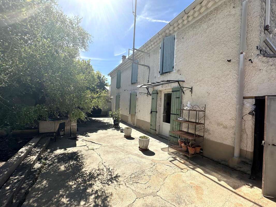 Photo 3 - Maison à LE PONTET