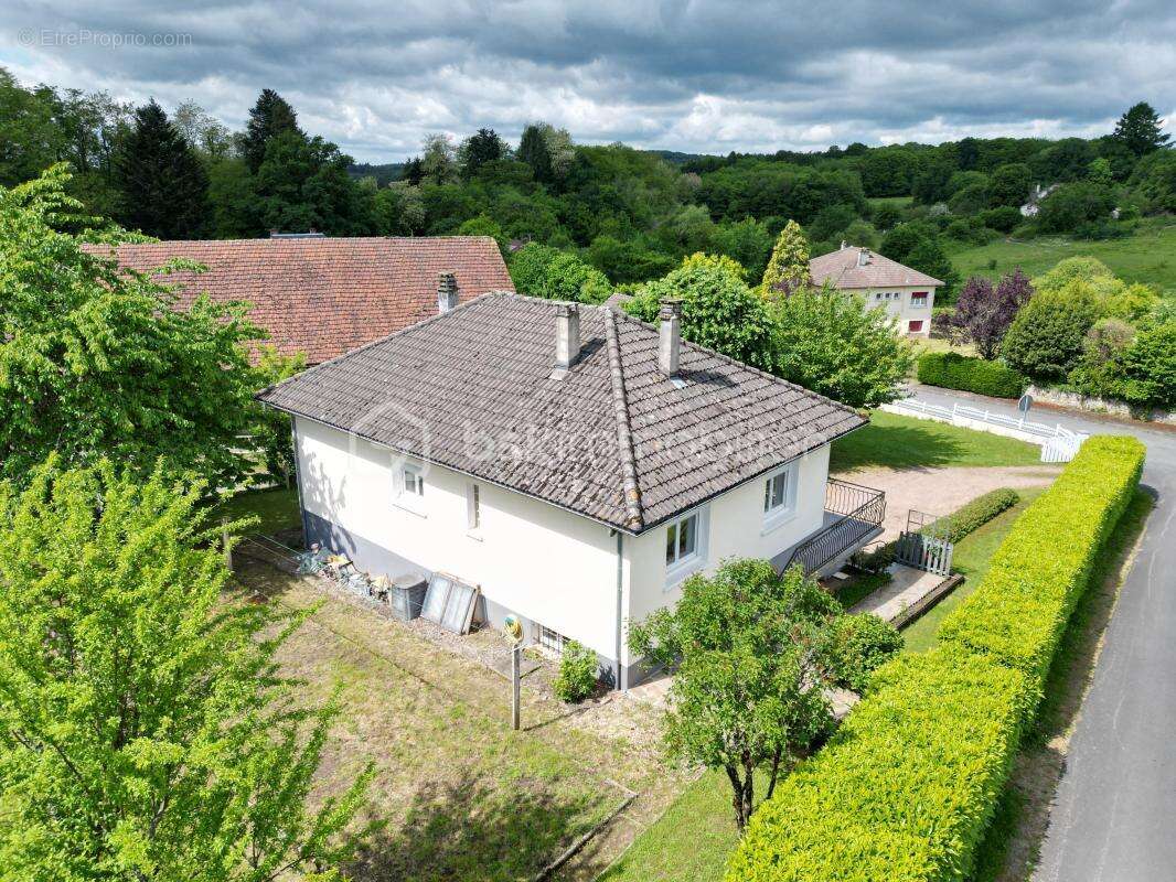 Maison à BUSSIERE-GALANT