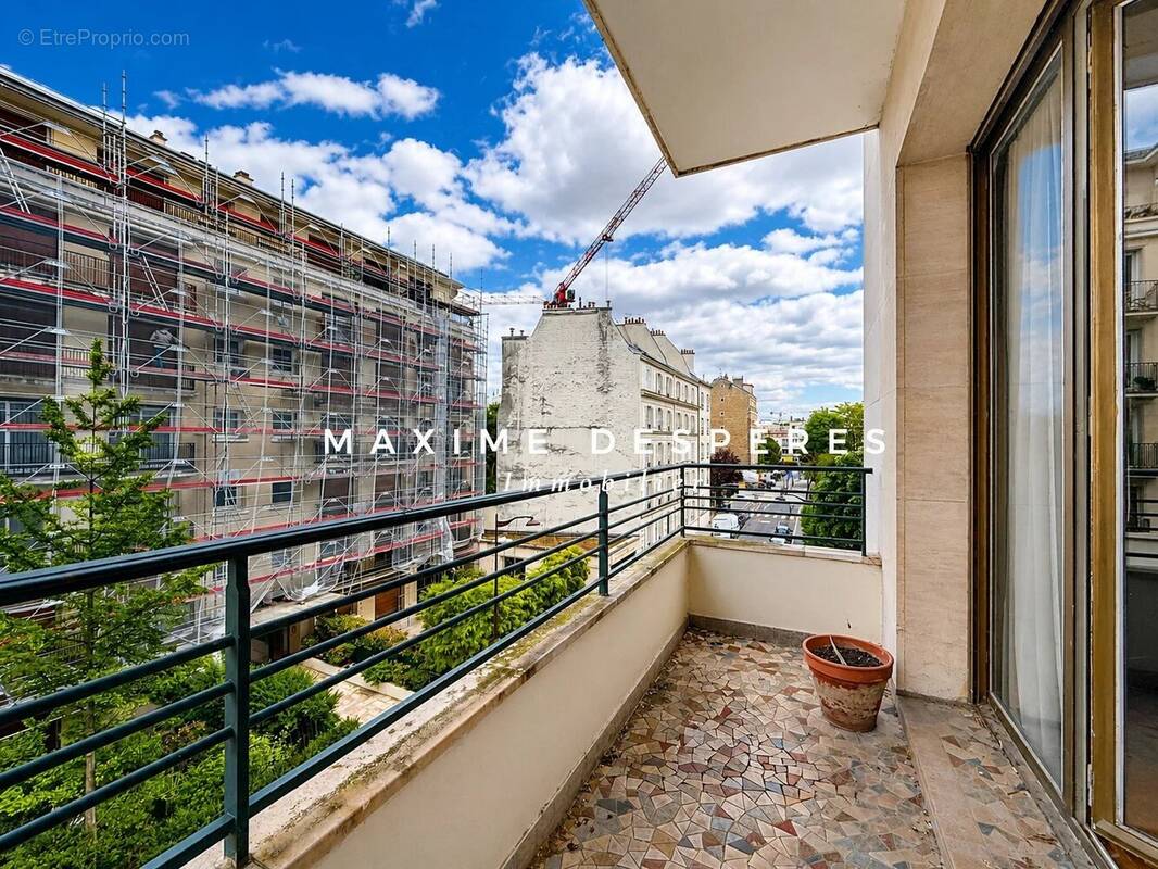 Appartement à NEUILLY-SUR-SEINE