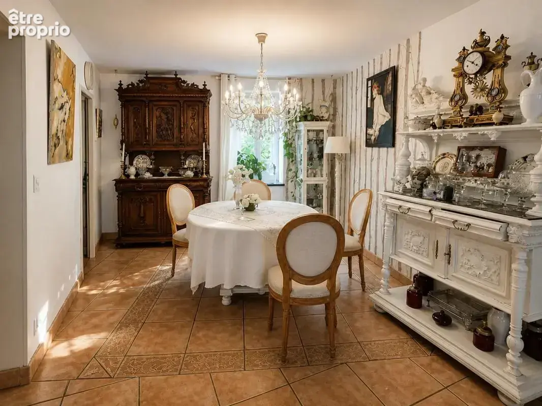 Propriété d'exception aux multiples possibilités - 384 m² - photo 4