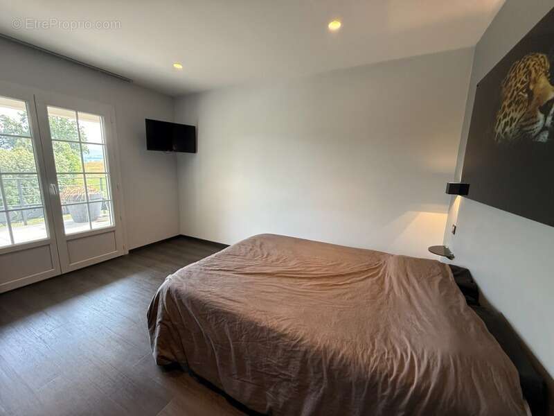 Superbe villa en position dominante aux portes de LOURDES ! - photo 10