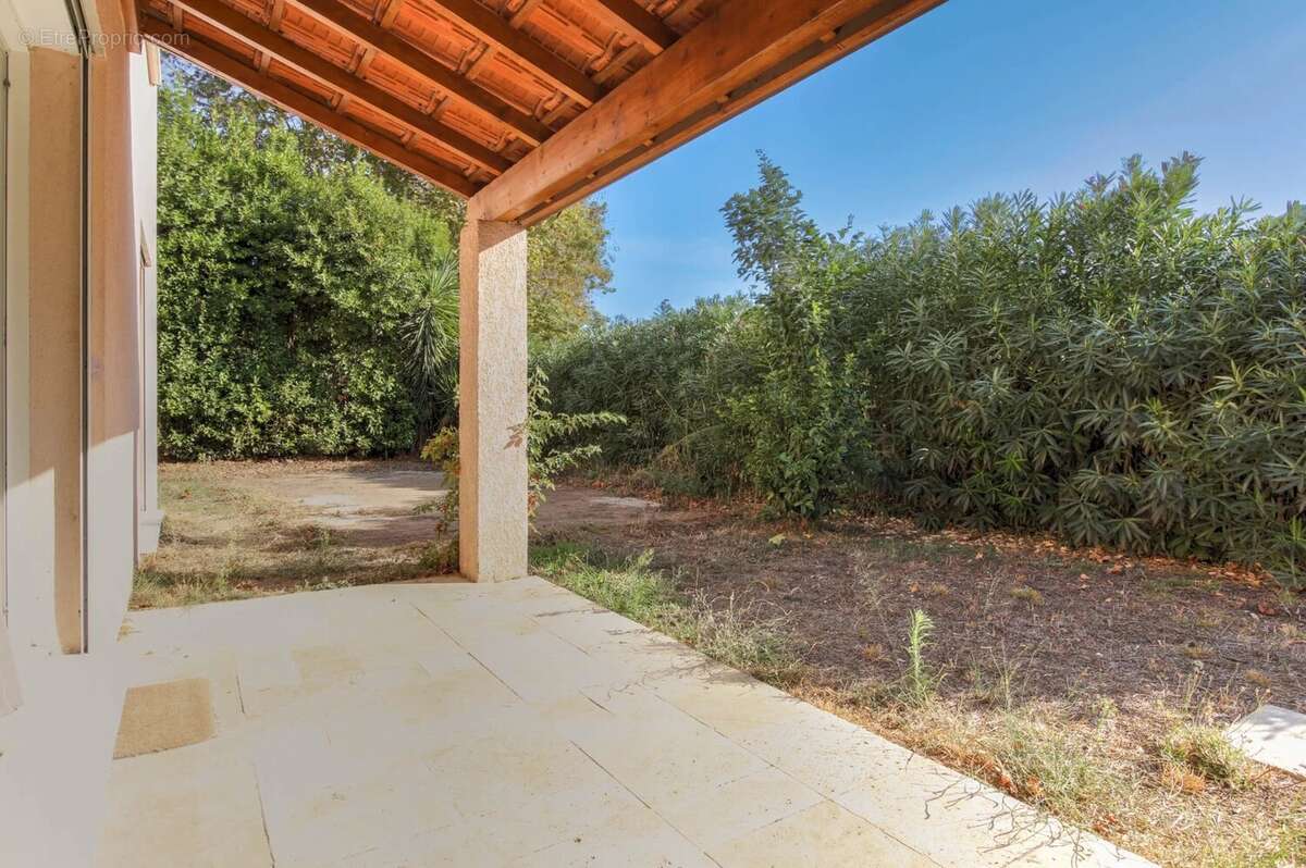 Maison à SAINT-MARTIN-DU-VAR