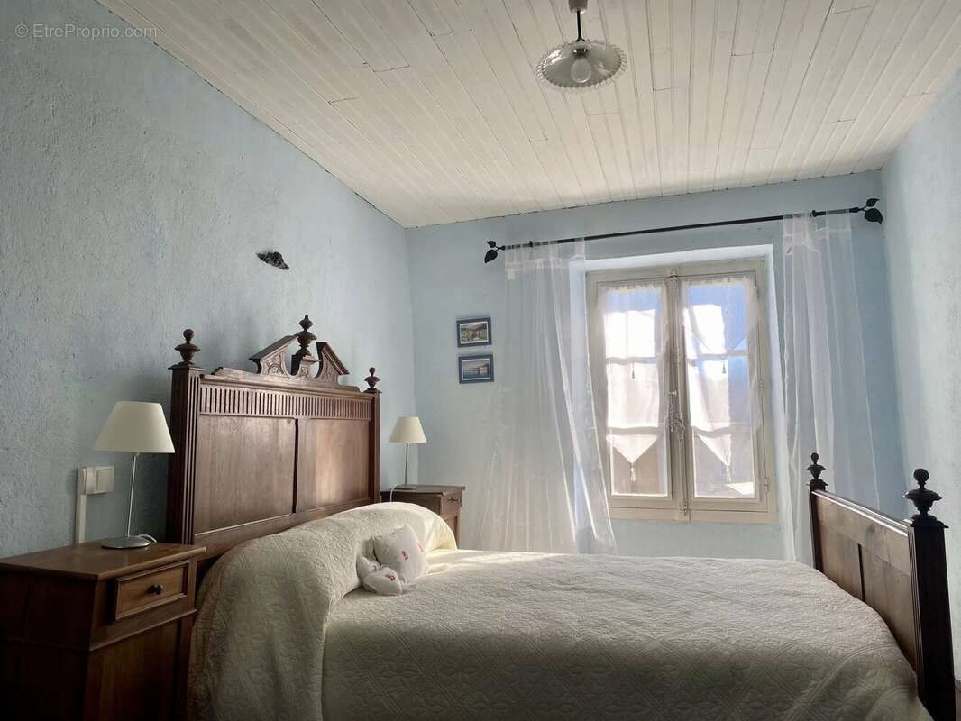 Maison à ORADOUR-SAINT-GENEST
