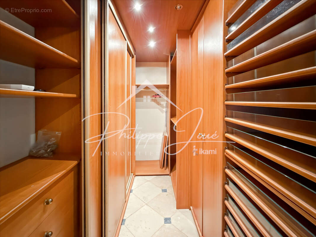 Maison à PONT-SUR-YONNE