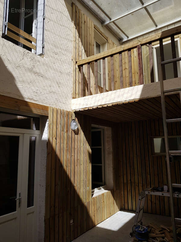 Appartement à BARBEZIEUX-SAINT-HILAIRE