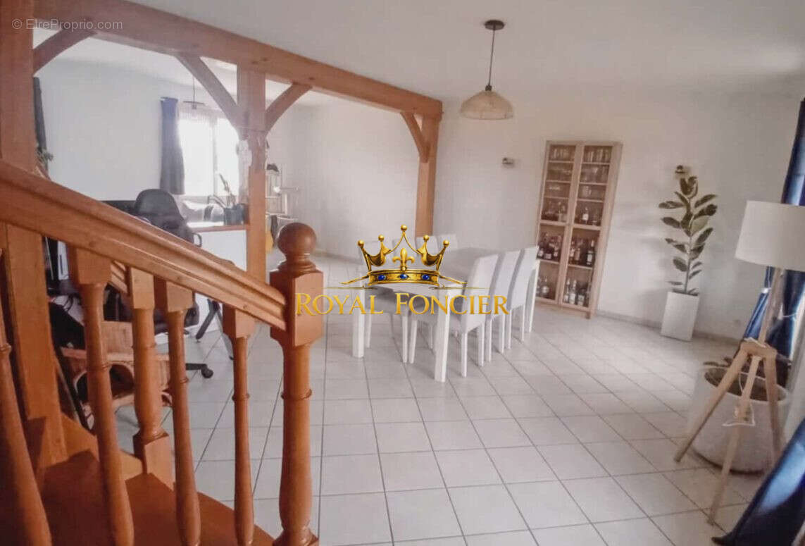 Maison 120 m² à Ports  - photo 3