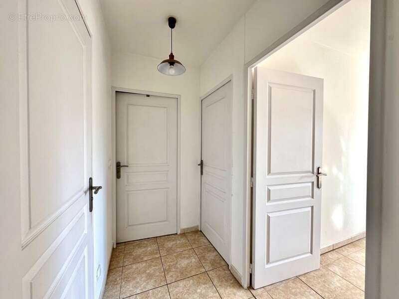 Appartement à MARSEILLE-9E