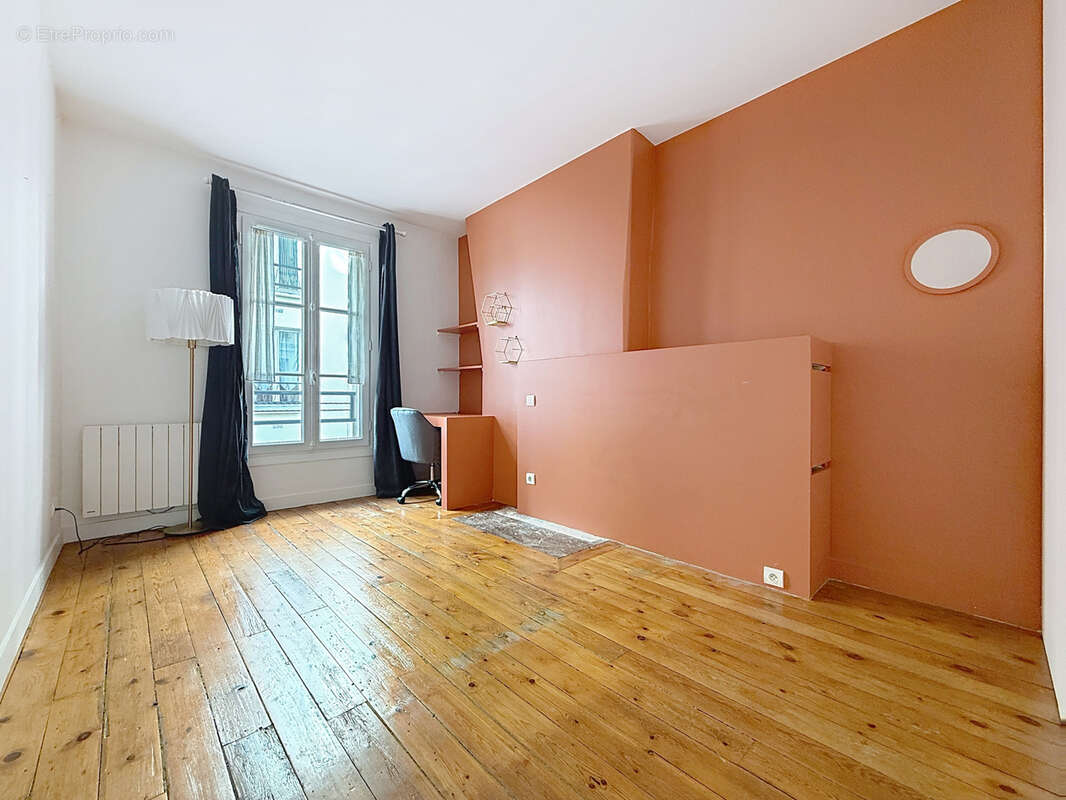 Appartement à PARIS-11E