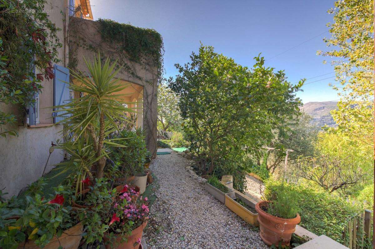 Maison à SAINT-MARTIN-DU-VAR