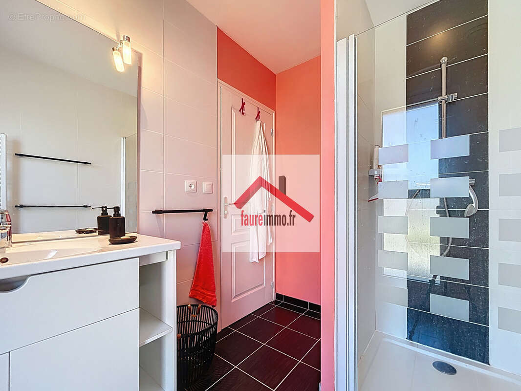 Maison à SAINTE-FEREOLE