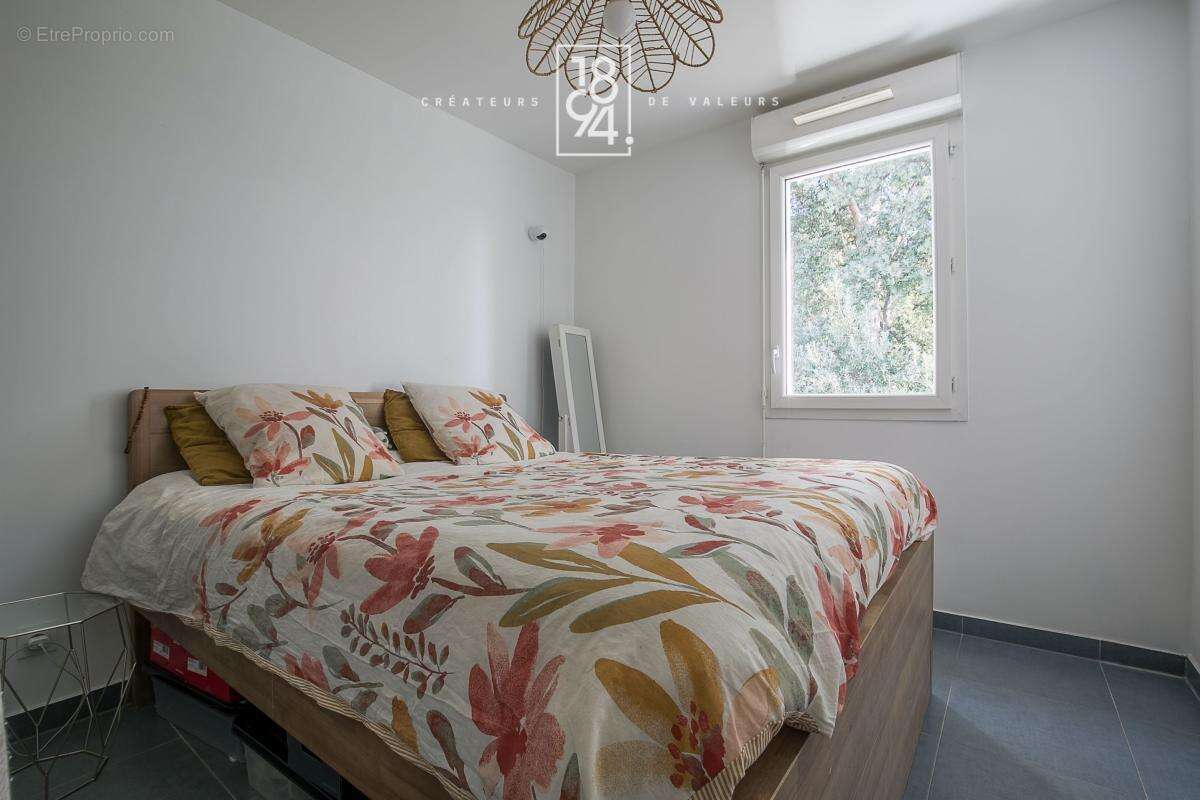 A vendre appartement T3 moderne avec terrasse ET PARKING DOUBLE EN SOUS SOL - photo 13