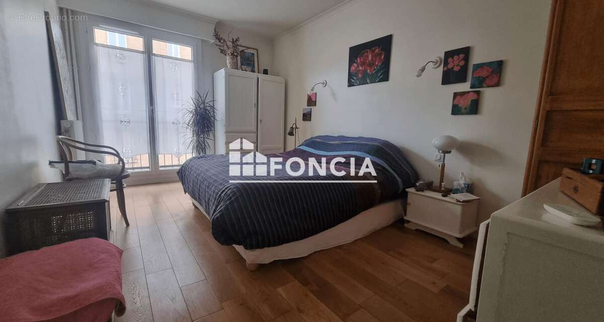 Appartement à BOURG-LA-REINE