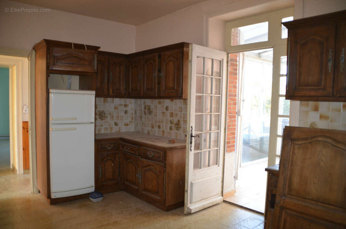 Maison en pierres de plain-pied à rénover - ST JEAN D HERMINE - 85210 - photo 3