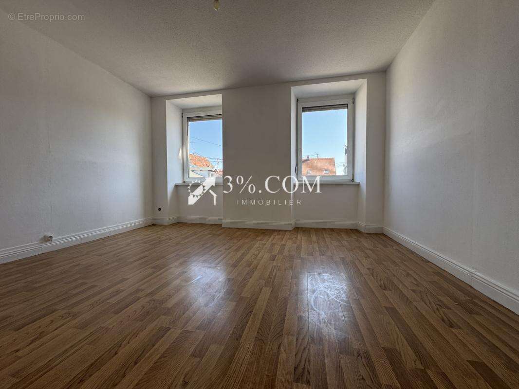 3%COM  Très bel appartement F4 avec 3 chambres - balcon et 2 - photo 8