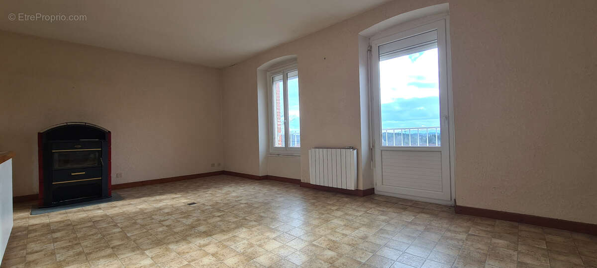Appartement à SAINT-AGREVE