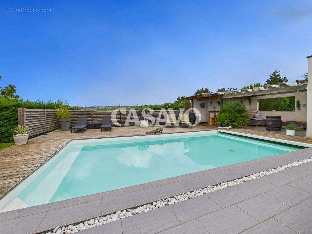 Maison à REVENTIN-VAUGRIS