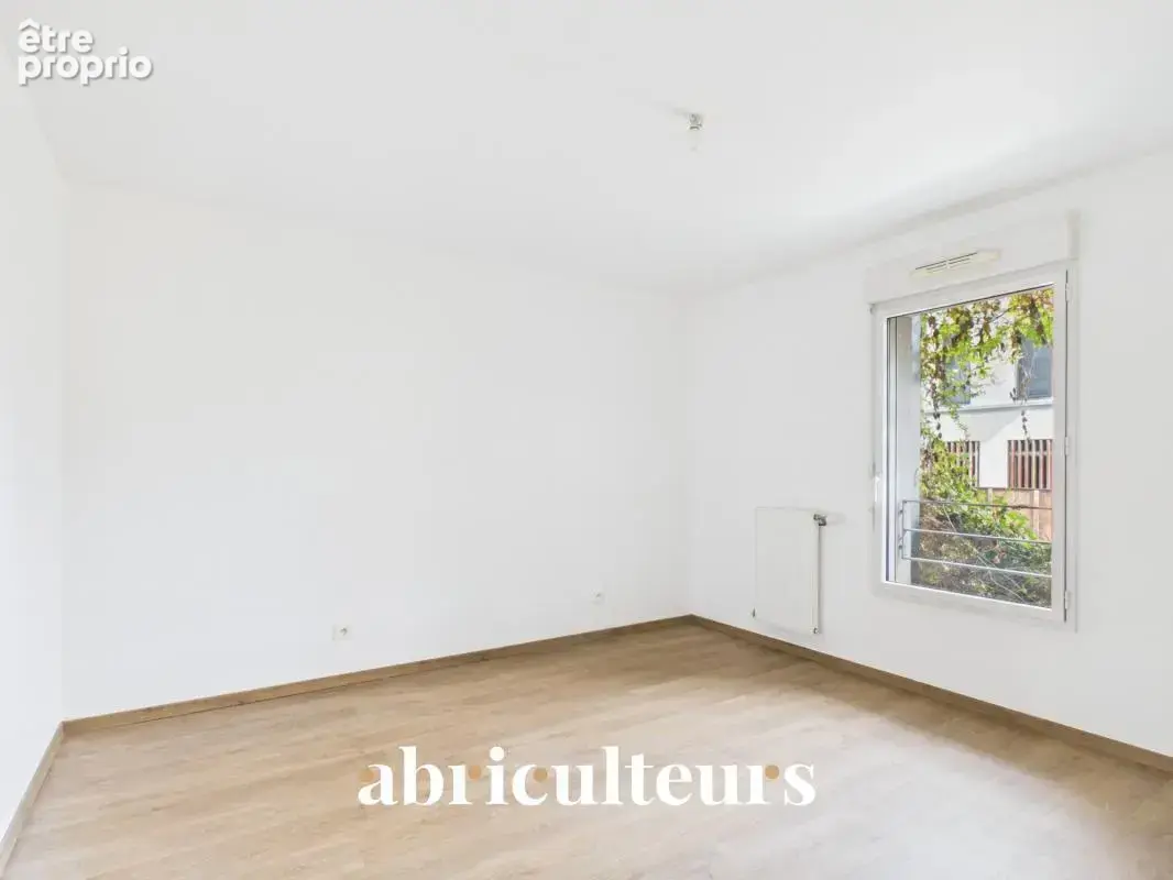Appartement T3 Lumineux avec Terrasse de 18 m² & Parking en vente À 2 pas de la Cité du Vin Bordeaux (33300) - photo 8