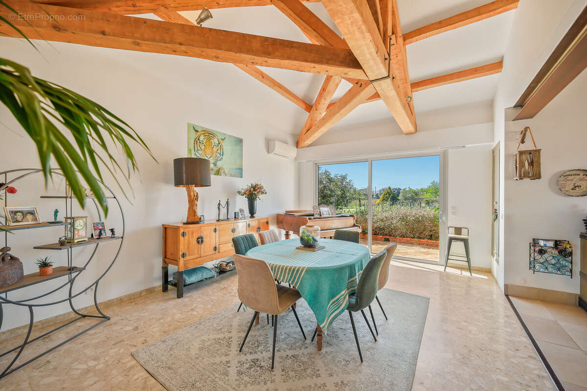 Maison à HYERES