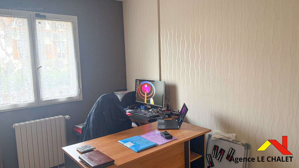 Maison à VILLENEUVE-LE-ROI