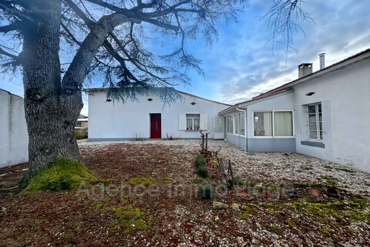 Maison à BEGADAN