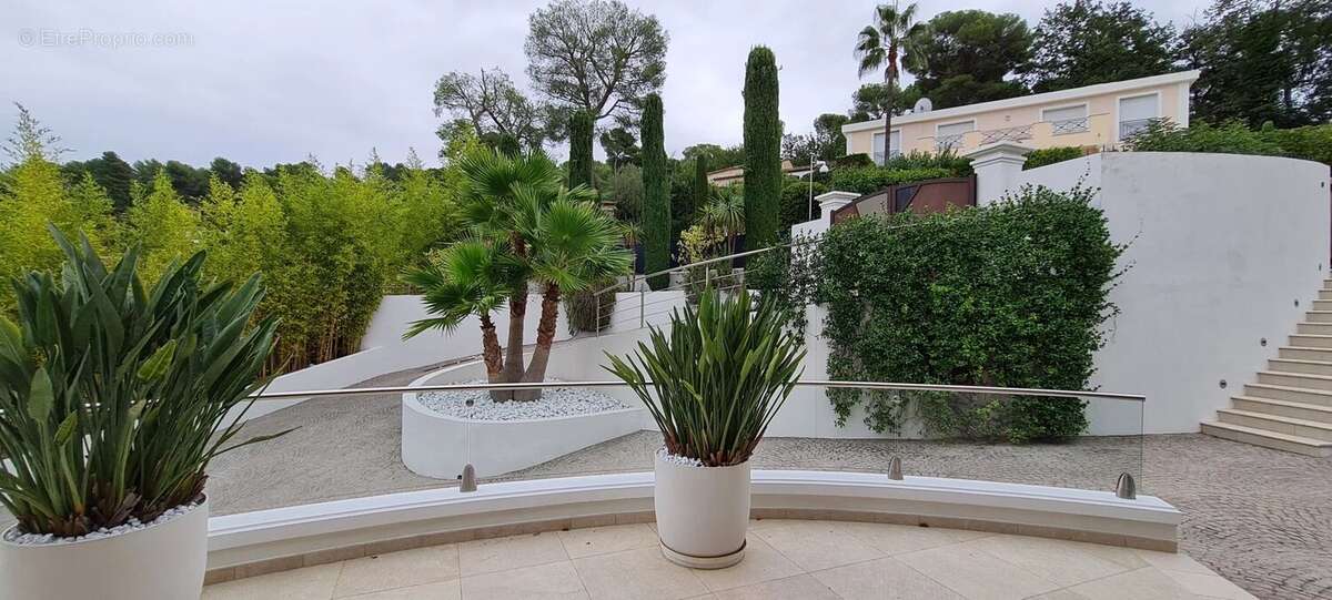 Maison à MOUGINS