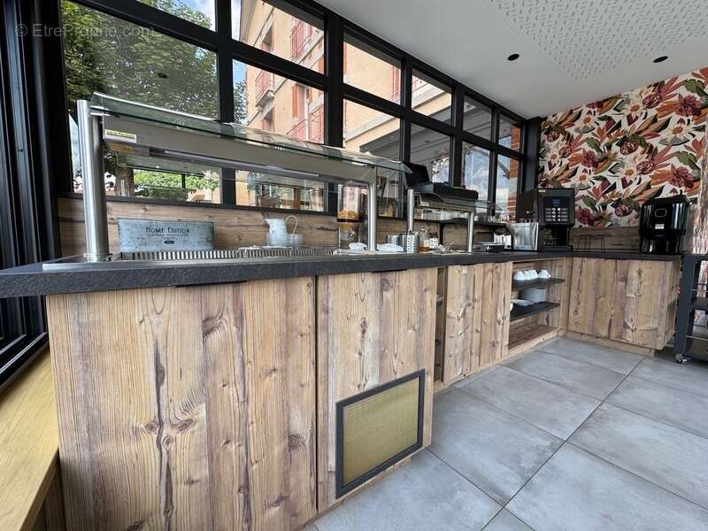 Commerce à LENTIGNY