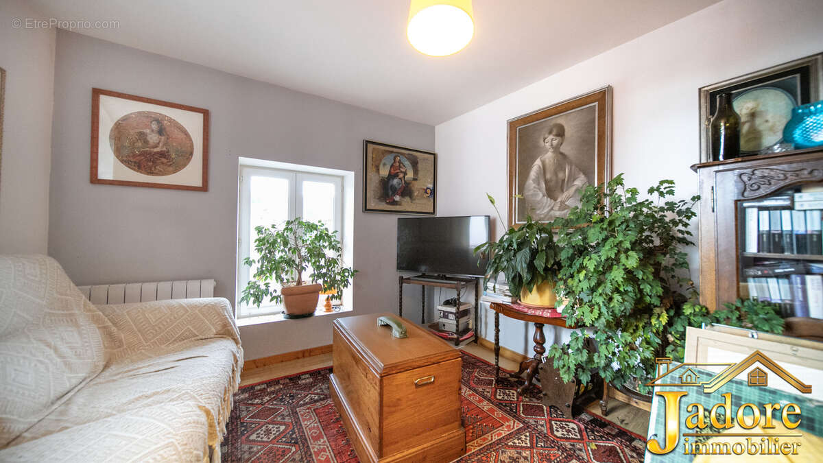 Appartement à SENONES