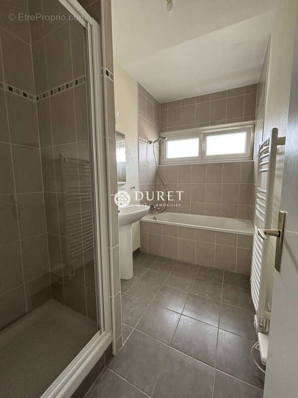 Appartement à CUGAND