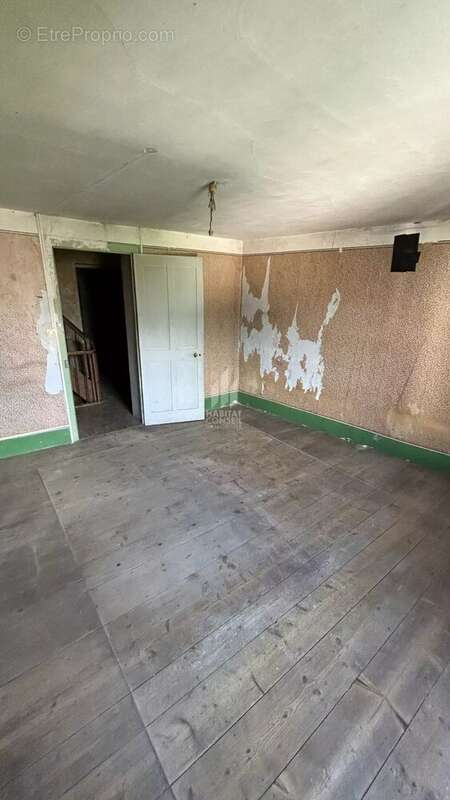 Maison à SAINT-EGREVE