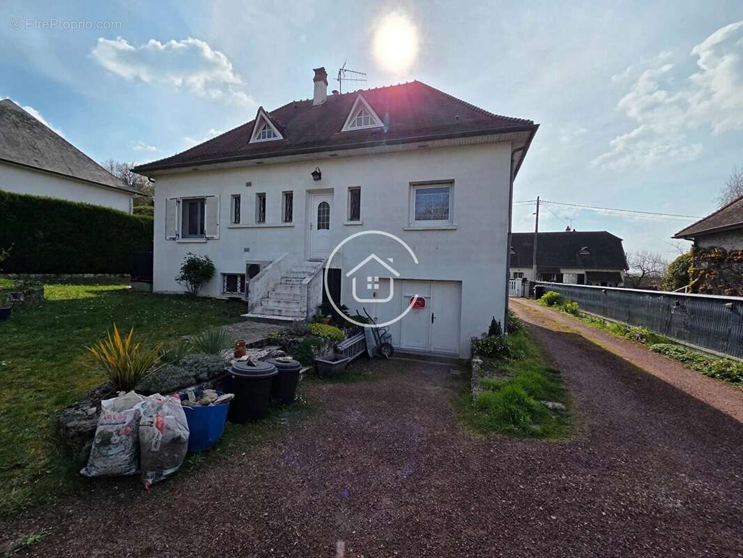 Maison à SAINT-GERVAIS-LA-FORET