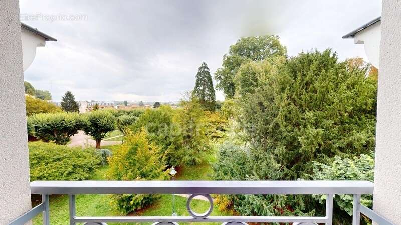 Appartement à CORBEIL-ESSONNES