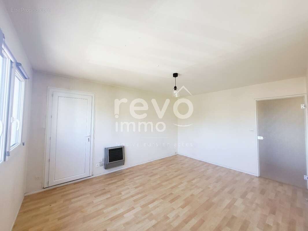 Appartement t2 - 54 m² - garage - photo 5