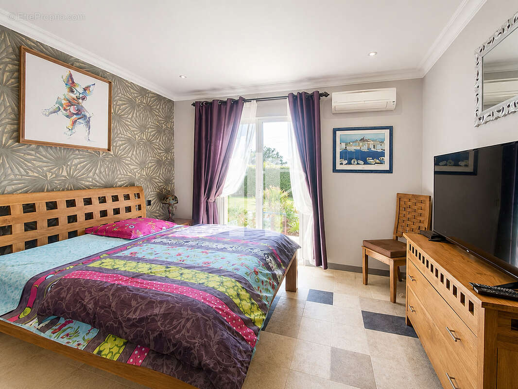 FREJUS - L'élégance et le confort d'une maison où chaque jour a un goût de vacances - photo 8