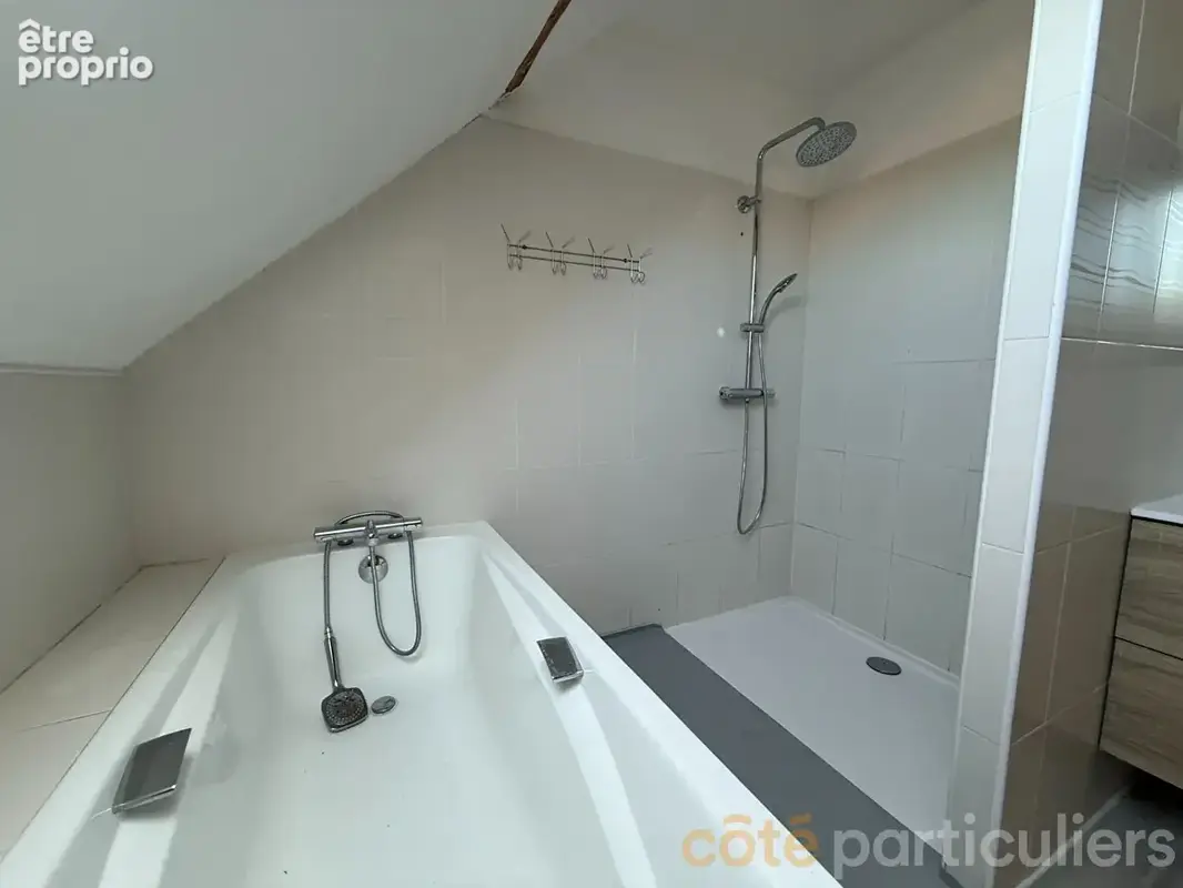 Superbe longère rénovée avec piscine et panneaux solaires - photo 14