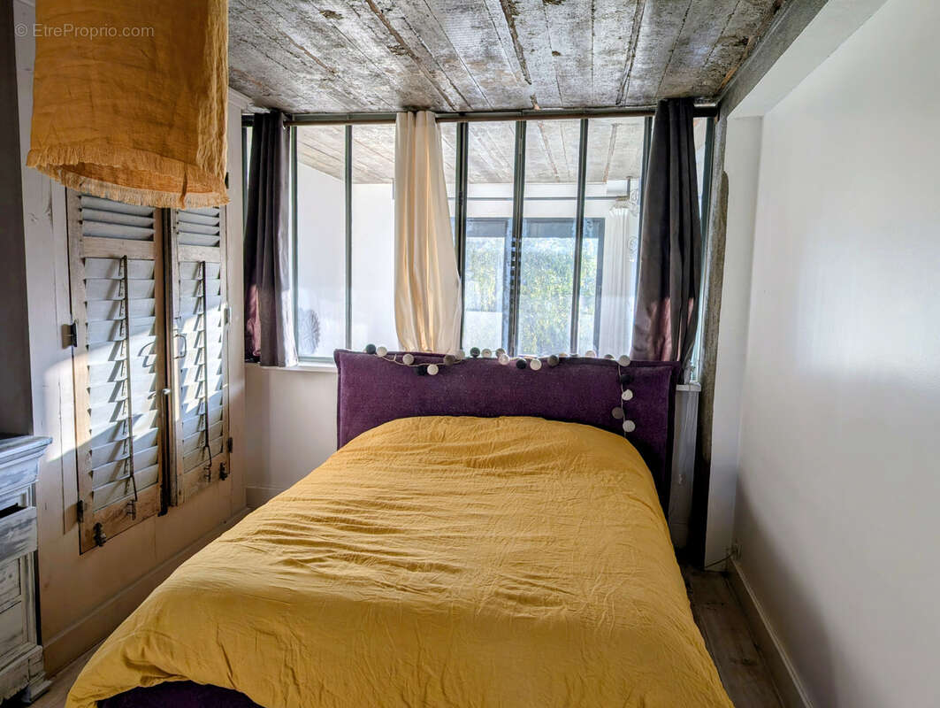 Maison à SAINT-JEAN-DE-LA-RUELLE