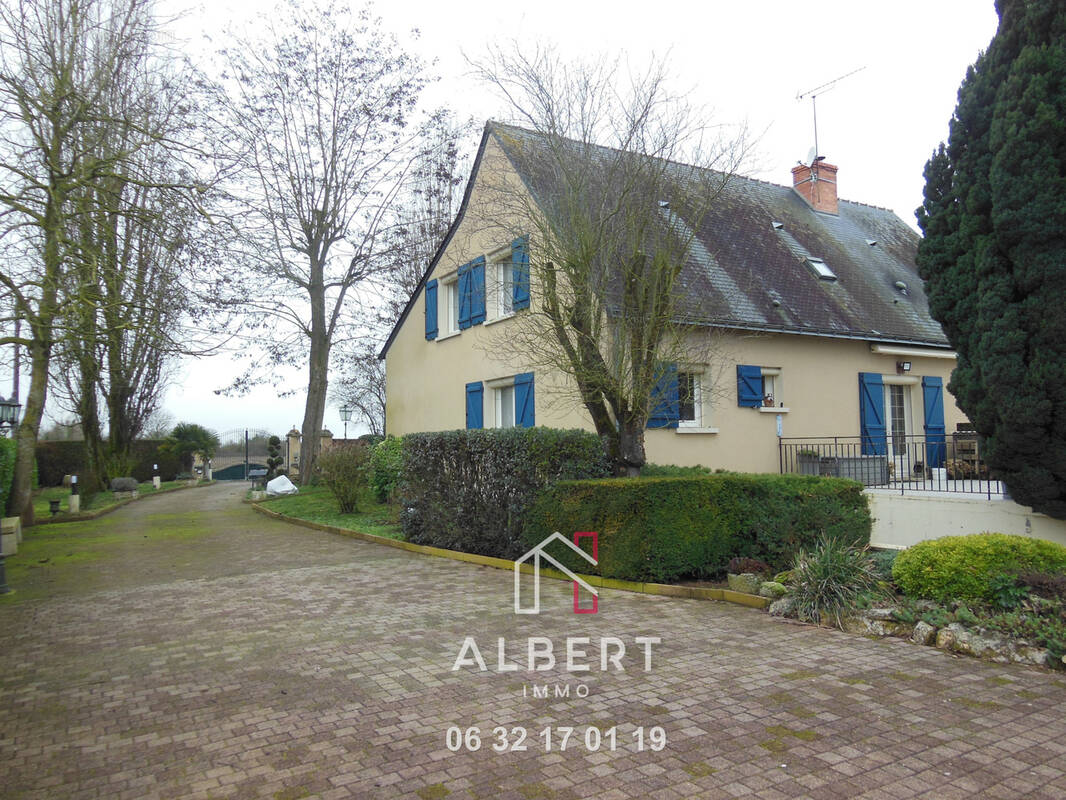 Maison à NOYANT-LA-PLAINE