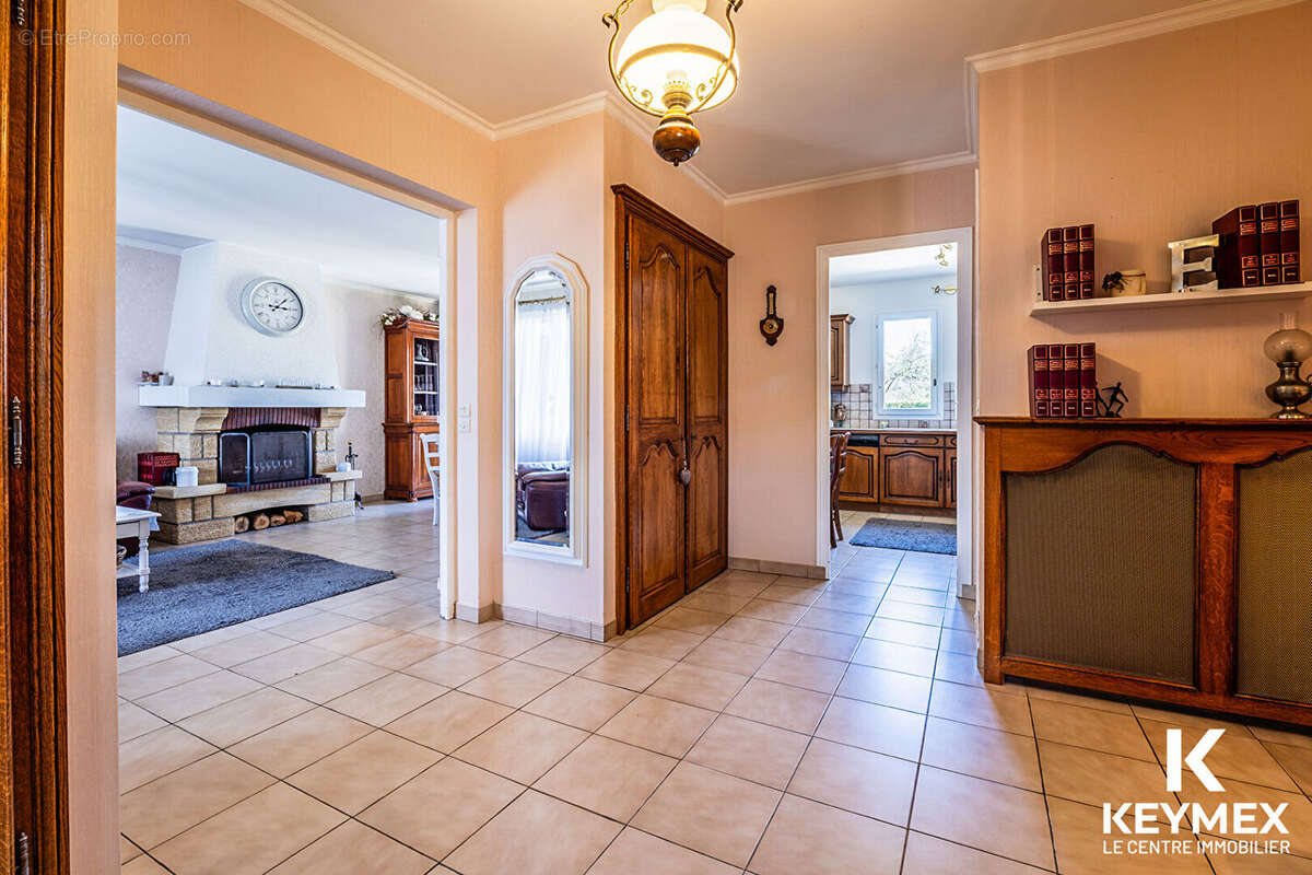 Maison à ENNERY
