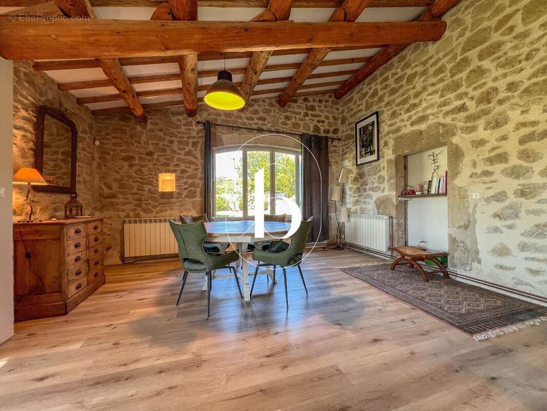 Maison à UZES