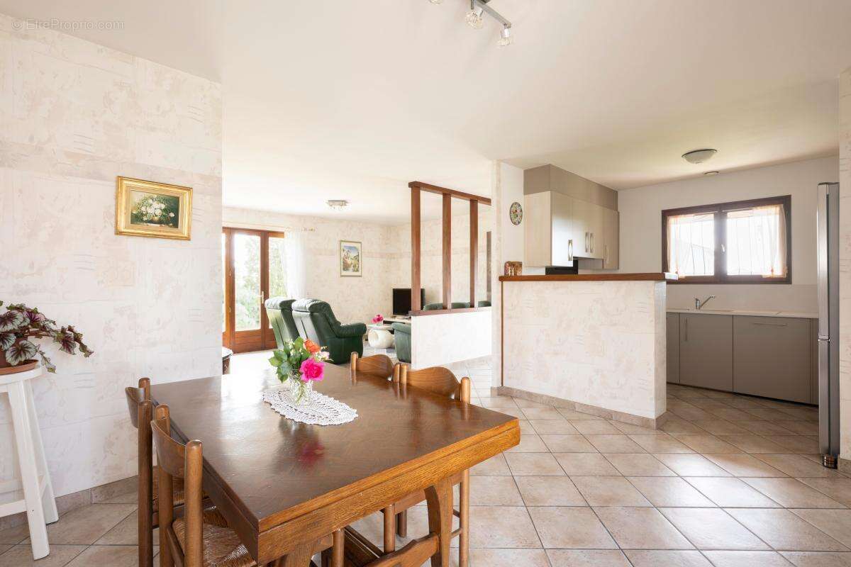 Maison à HAUT-MAUCO