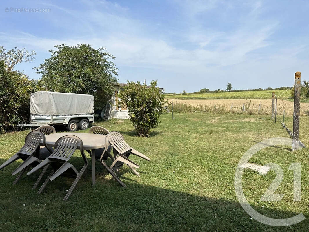 Maison à COSNE-COURS-SUR-LOIRE