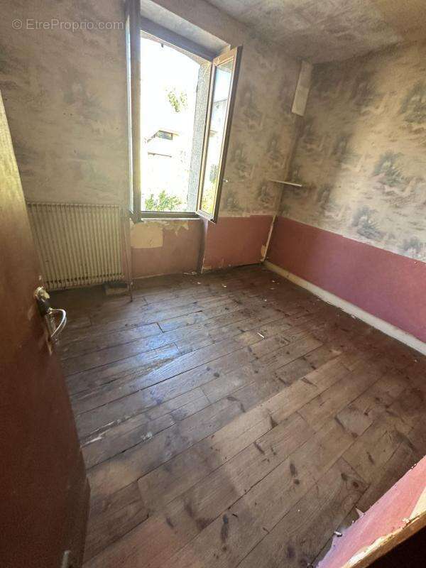 Maison à SAINT-PRIEST-TAURION