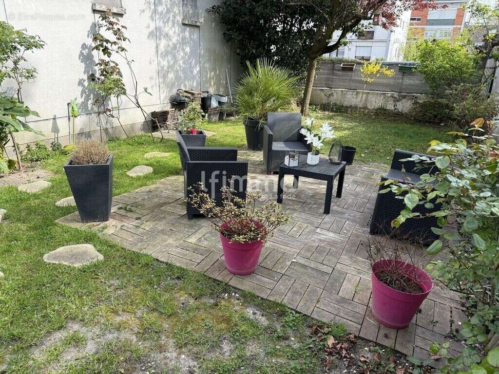 Appartement à LIVRY-GARGAN