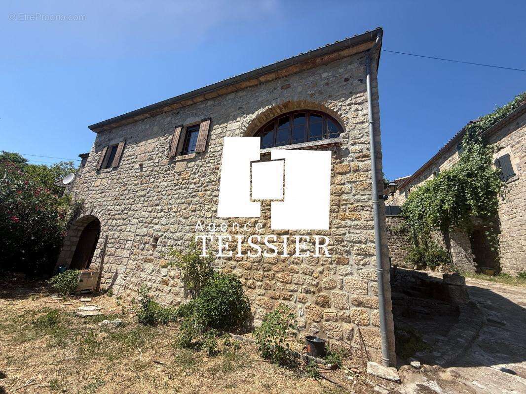 Maison à LES ASSIONS