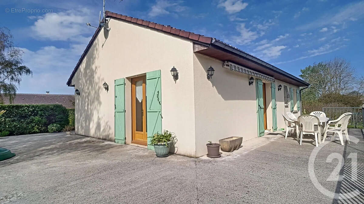 Maison à ROUILLY-SACEY